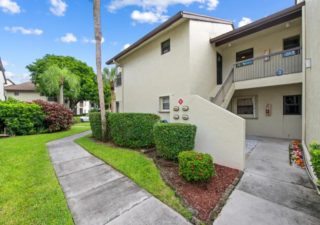 Photo 3 of Condo for sale at 3459 Cocoplum Cir #3430, Coconut Creek, FL 33063 | MLS# B26072510 | Listing updated on 2026-10-05