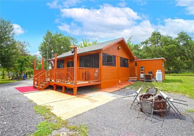 Single family home for sale at 410 N Cabbage Palm St, Clewiston, FL 33440 | MLS# B26072599