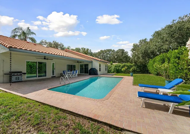 Photo 3 of Single family home for sale at 4850 Nw 92nd Terrace, Coral Springs, FL 33067 | MLS# B26072626 | Listing updated on 2026-10-09