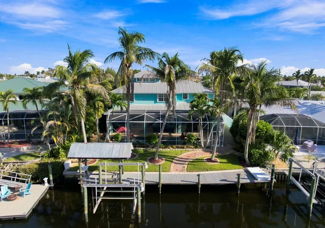 Photo 3 of Single family home for sale at 1404 SW Seagull Way, Palm City, FL 34990 | MLS# B26072667 | Listing updated on 2026-10-04