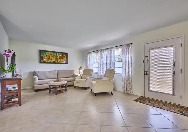 Photo 3 of Condo for sale at 2904 Victoria Pl #H1, Coconut Creek, FL 33066 | MLS# B26072822 | Listing updated on 2026-10-08