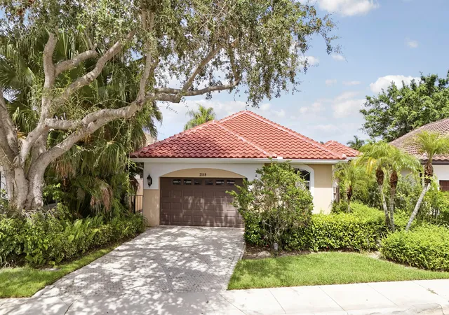 Photo 2 of Single family home for sale at 2189 Regents Blvd, West Palm Beach, FL 33409 | MLS# B26072904 | Listing updated on 2026-10-09