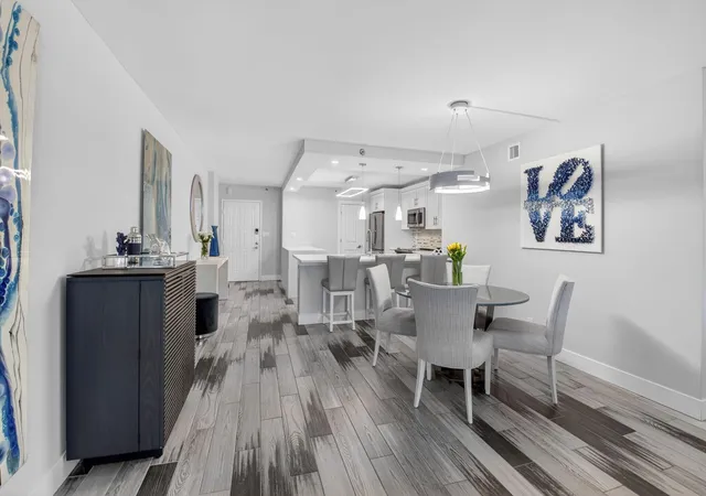 Listing Photo 4 - Condo for sale in building located at 3420 S Ocean Blvd, Highland Beach, FL 33487 - Unit #11S