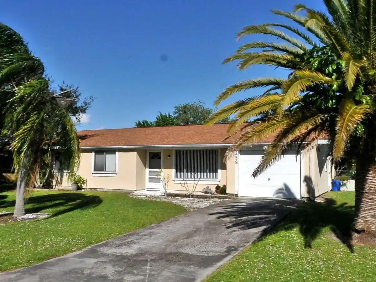 Photo 1 of Single family home for sale at 258 Sw Bridgeport Dr, Port Saint Lucie, FL 34953 | MLS# B26073246 | Listing updated on 2026-10-26
