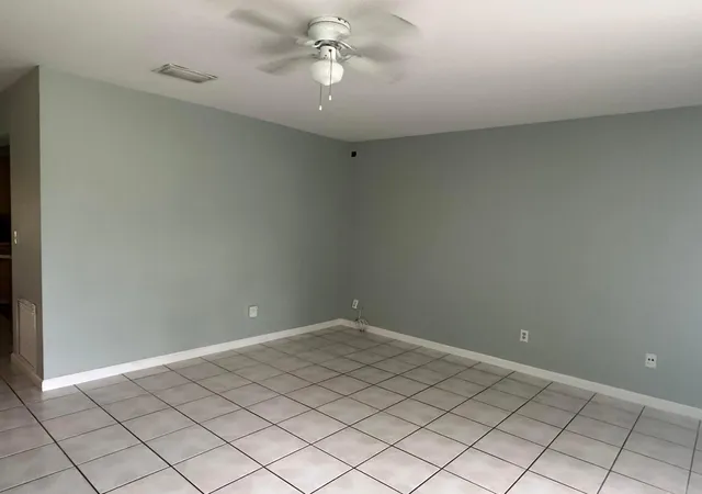 Photo 2 of Single family home for sale at 258 Sw Bridgeport Dr, Port Saint Lucie, FL 34953 | MLS# B26073246 | Listing updated on 2026-10-09