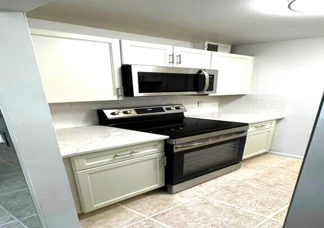 Photo 2 of Condo for sale at 1020 Crystal Lake Dr #103, Deerfield Beach, FL 33064 | MLS# B26073263 | Listing updated on 2026-09-23