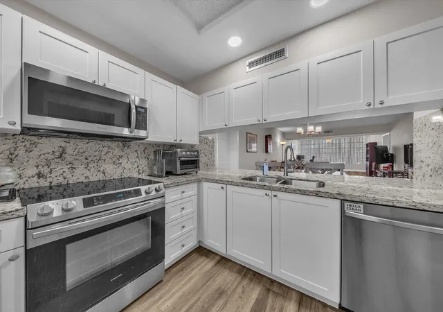 Condo for sale at 1701 Whitehall Dr #302, Plantation, FL 33324 | MLS# B26073323
