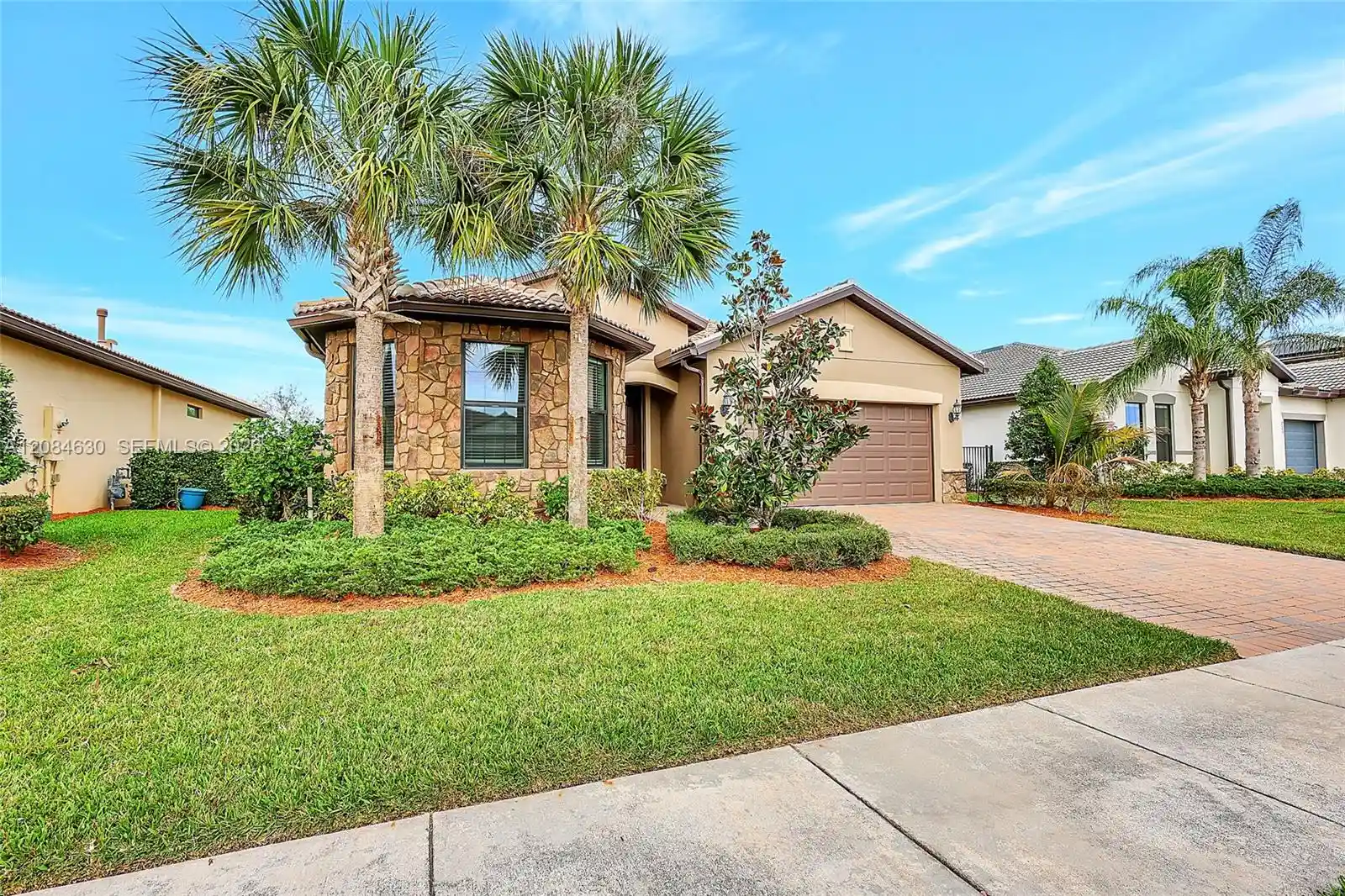 Photo 1 of Single family home for sale at 727 Se Boboli Way, Port Saint Lucie, FL 34984 | MLS# A12084630 | Listing updated on 2026-10-06