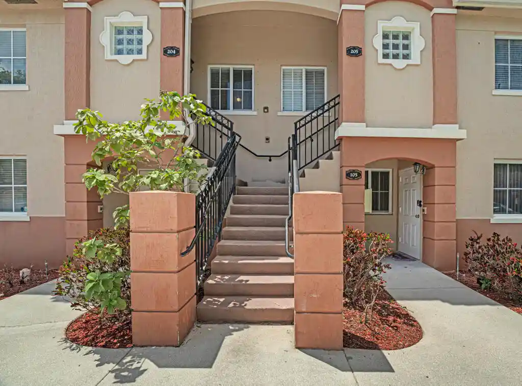 Listing Photo 1 - Condo for sale in 3810 N Jog Rd located at 3810 N Jog Rd, Royal Palm Beach, FL 33411 - Unit #204