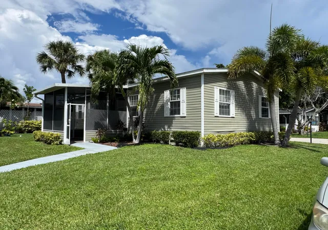Manufactured home for sale at 2555 Pga Blvd #441, Palm Beach Gardens, FL 33410 | MLS# B26073868