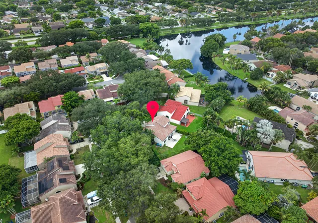 Photo 2 of Single family home for sale at 2640 Cayenne Ave, Hollywood, FL 33026 | MLS# B26074008 | Listing updated on 2026-09-23