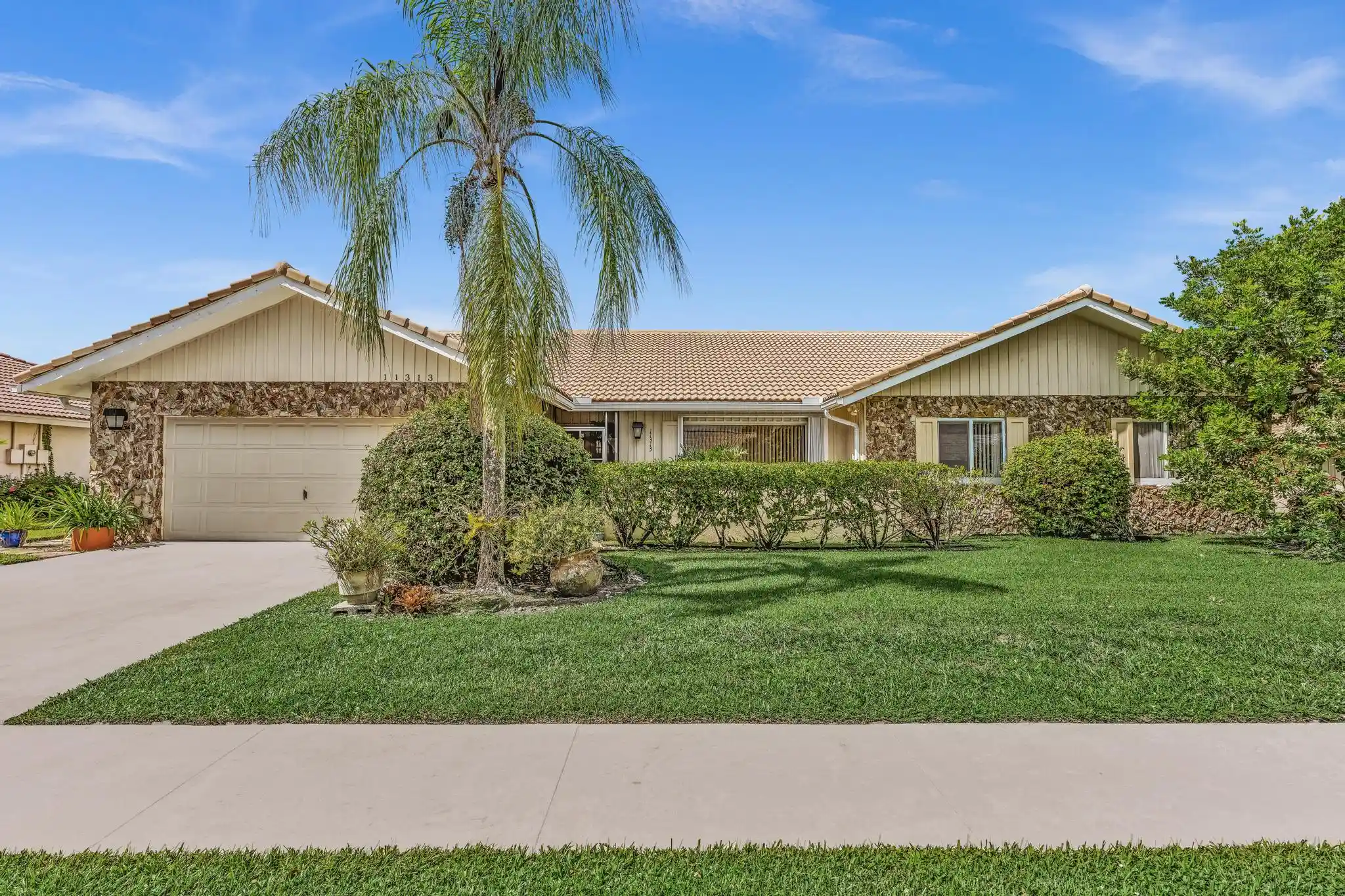 Photo 1 of Single family home for sale at 11313 Piping Rock Dr, Boynton Beach, FL 33437 | MLS# B26074061 | Listing updated on 2026-10-19