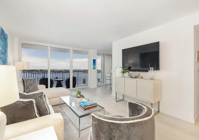 Photo 2 of Condo for sale at 1801 S Flagler Dr #906, West Palm Beach, FL 33401 | MLS# B26074093 | Listing updated on 2026-09-29