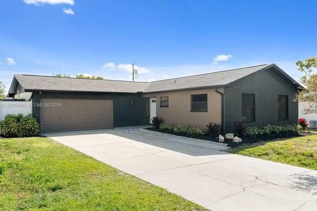 Single family home for sale at 1981 Briarwood St, Dunedin, FL 34698 | MLS# A12085998