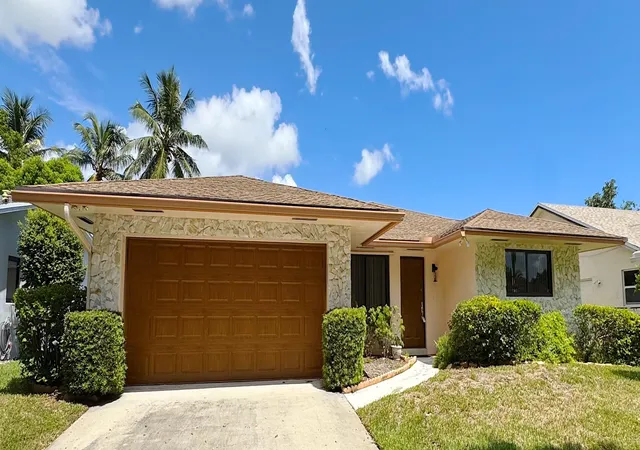 Photo 2 of Sale Pending at 309 Se 4th Street, Dania, FL 33004 | MLS# B26074188 | Listing updated on 2026-09-23