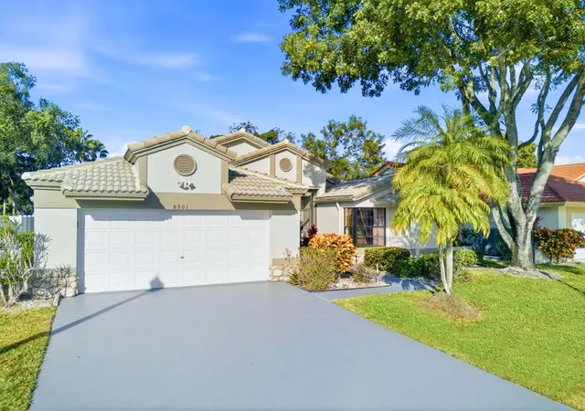 Single family home for sale at 8901 Boatswain Dr, Boynton Beach, FL 33436 | MLS# B26074206