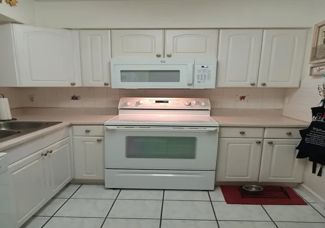 Photo 1 of Condo for sale at 7320 Lake Cir Dr #407, Margate, FL 33063 | MLS# B26074261 | Listing updated on 2026-10-09