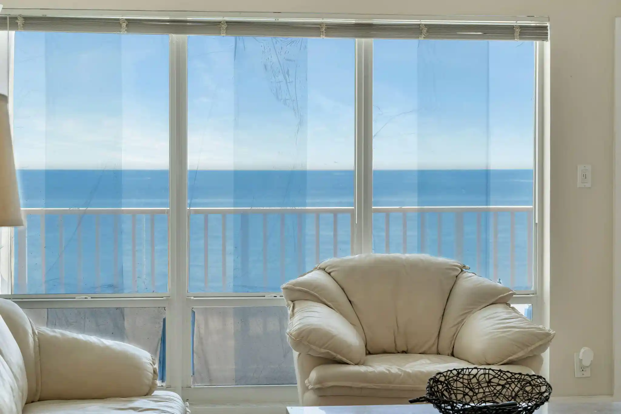 Listing Photo 1 - Condo for sale in 750 N Ocean Blvd located at 750 N Ocean Blvd, Pompano Beach, FL 33062 - Unit #707