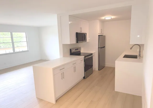 Photo 2 of Condo for sale at 2103 Lucaya Bnd #E3, Coconut Creek, FL 33066 | MLS# B26074368 | Listing updated on 2026-10-10