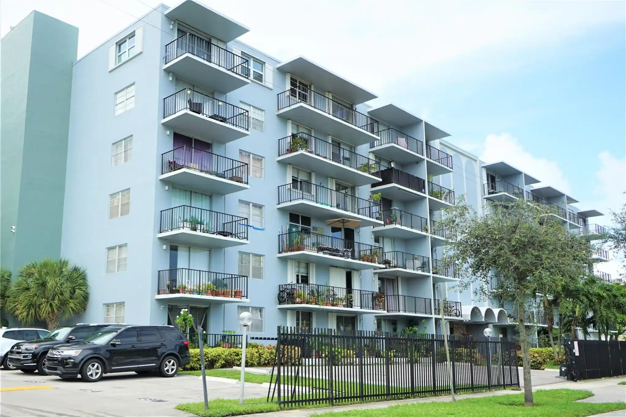 Photo 1 of Condo for sale at 12500 Ne 15th Avenue #614, North Miami, FL 33161 | MLS# B26074484 | Listing updated on 2026-09-25
