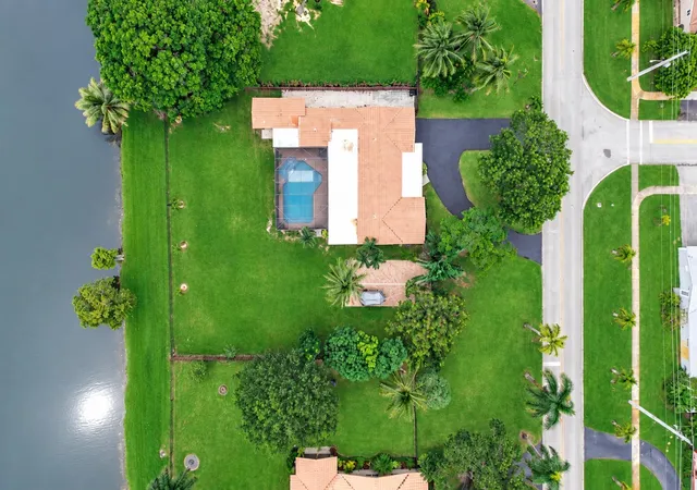 Photo 3 of Single family home for sale at 711 Nw 45th Avenue, Coconut Creek, FL 33066 | MLS# B26074589 | Listing updated on 2026-10-10
