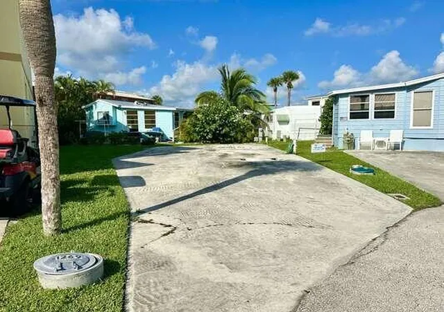 Photo 1 of Land for sale at 1269 Nettles Blvd, Jensen Beach, FL 34957 | MLS# B26074667 | Listing updated on 2026-09-20