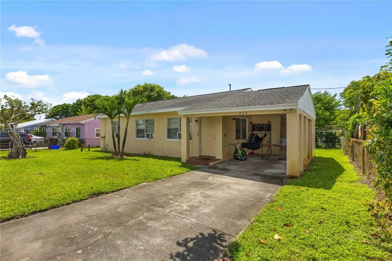 Photo 1 of Sale Pending at 824 44th Street, West Palm Beach, FL 33407 | MLS# A12086818 | Listing updated on 2026-10-27