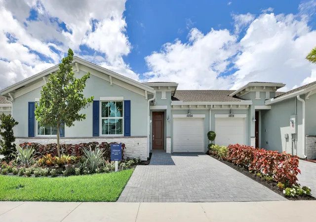 Townhouse for sale at 5828 Shining Sea Ct, Delray Beach, FL 33484 | MLS# B26074806