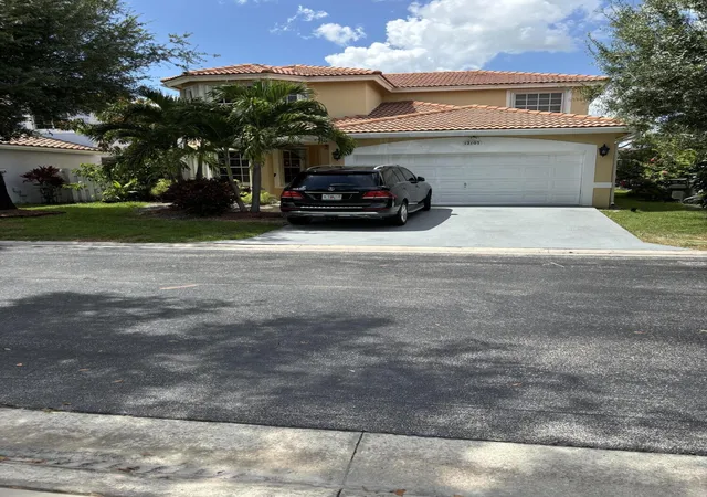 Photo 1 of Single family home for sale at 12107 Sunset Point Cir, Wellington, FL 33414 | MLS# B26074831 | Listing updated on 2026-10-07