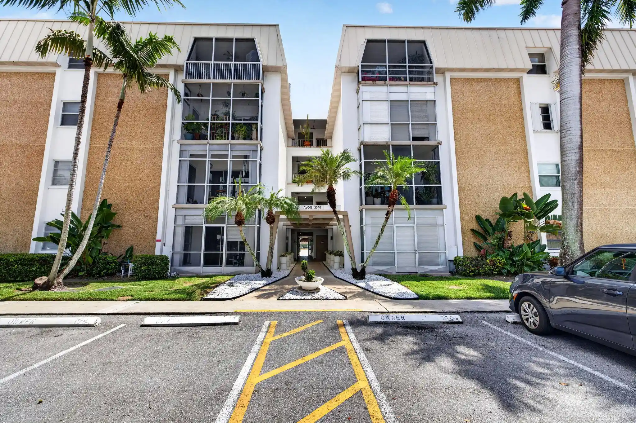 Condo for sale at 3040 NE 16th Avenue #110, Oakland Park, FL 33334 | MLS# B26074867