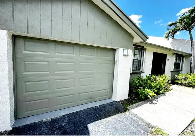 Photo 3 of Single family home for sale at 904 Nw 50th Court, Pompano Beach, FL 33064 | MLS# B26074875 | Listing updated on 2026-09-23
