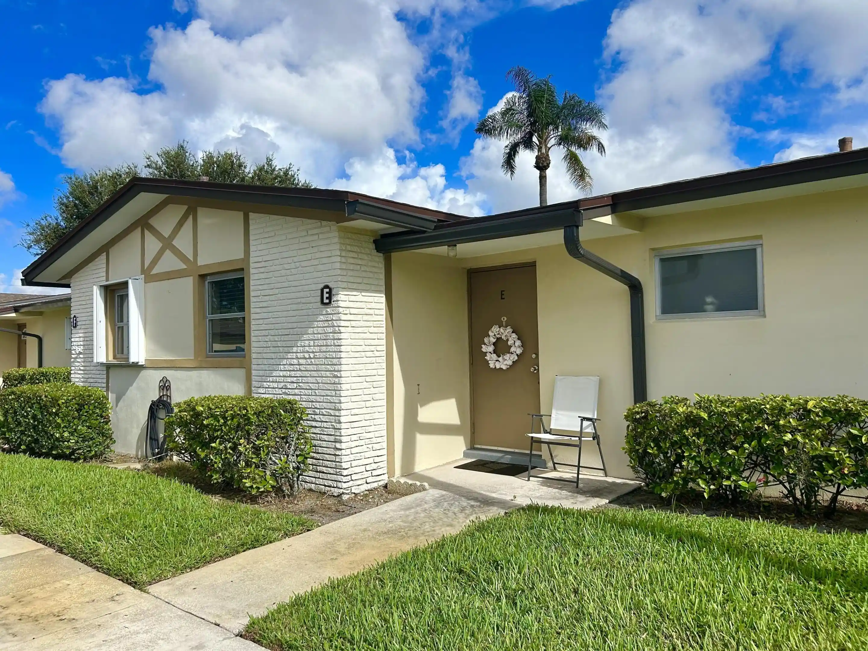 Photo 1 of Single family home for sale at 2811 Ashley Dr W #E, West Palm Beach, FL 33415 | MLS# B26074927 | Listing updated on 2026-10-27