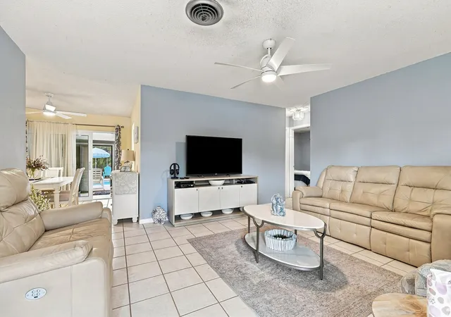 Photo 4 of Single family home for sale at 1681 SE 14th Street, Stuart, FL 34996 | MLS# B26074952 | Listing updated on 2026-10-07