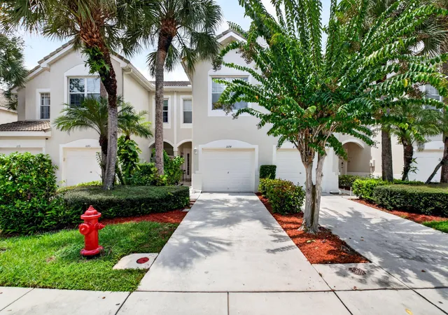 Photo 2 of Townhouse for sale at 1074 Woodfield Rd, Lake Worth, FL 33415 | MLS# B26075017 | Listing updated on 2026-10-10
