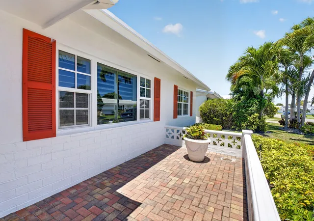 Photo 3 of Single family home for sale at 1709 SW 20th Street, Boynton Beach, FL 33426 | MLS# B26075018 | Listing updated on 2026-09-23