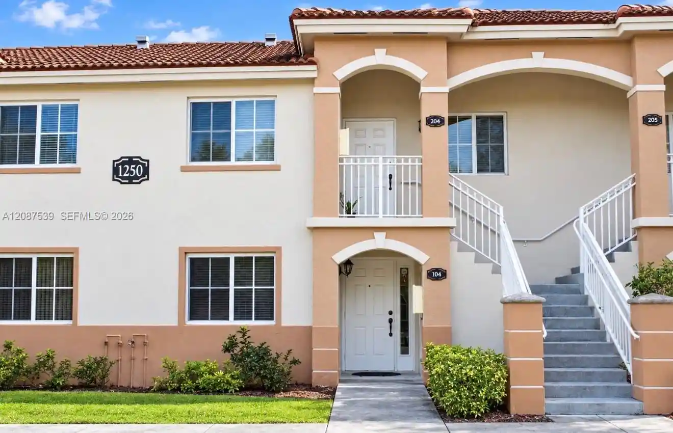 Condo for sale at 1250 SE 28th Court #204, Homestead, FL 33035 | MLS# A12087539