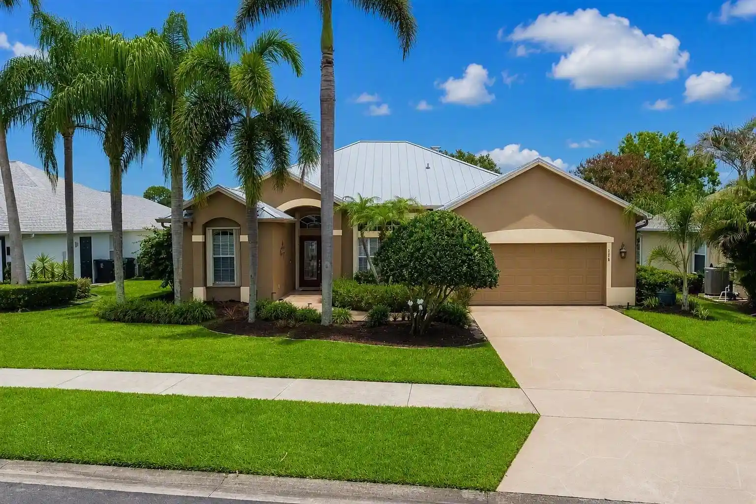 Photo 1 of Single family home for sale at 208 Sw Whitewood Dr, Port Saint Lucie, FL 34953 | MLS# B26075245 | Listing updated on 2026-10-23