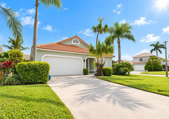 Photo 2 of Single family home for sale at 6193 Se Windsong Ln, Stuart, FL 34997 | MLS# B26075262 | Listing updated on 2026-10-10