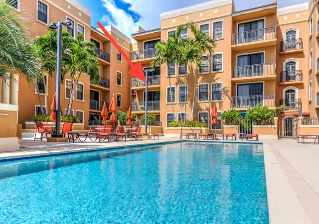 Condo for sale at 511 Lucerne Ave #512, Lake Worth Beach, FL 33460 | MLS# B26075515
