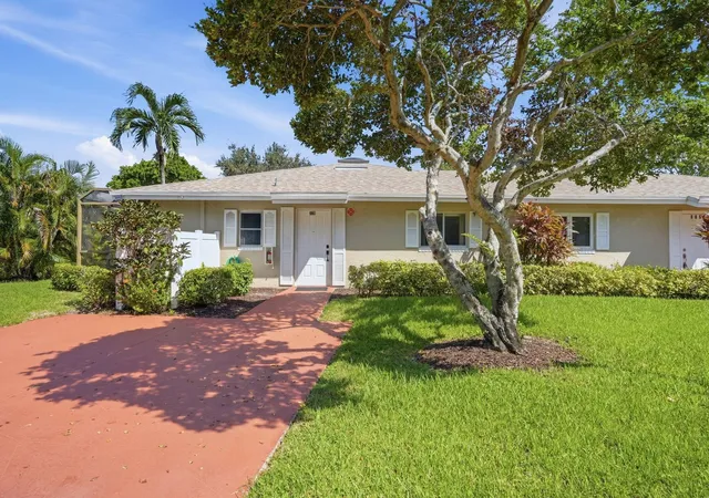 Condo for sale at 8861 Echo Ln, Boca Raton, FL 33496 | MLS# B26075527