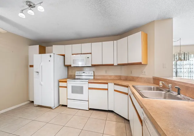 Photo 2 of Condo for sale at 3237 Perimeter Dr #2512, Greenacres, FL 33467 | MLS# B26075725 | Listing updated on 2026-10-10