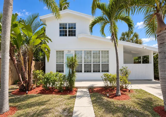 Photo 1 of Single family home for sale at 211 Dartmouth Dr, Lake Worth Beach, FL 33460 | MLS# B26075794 | Listing updated on 2026-10-10