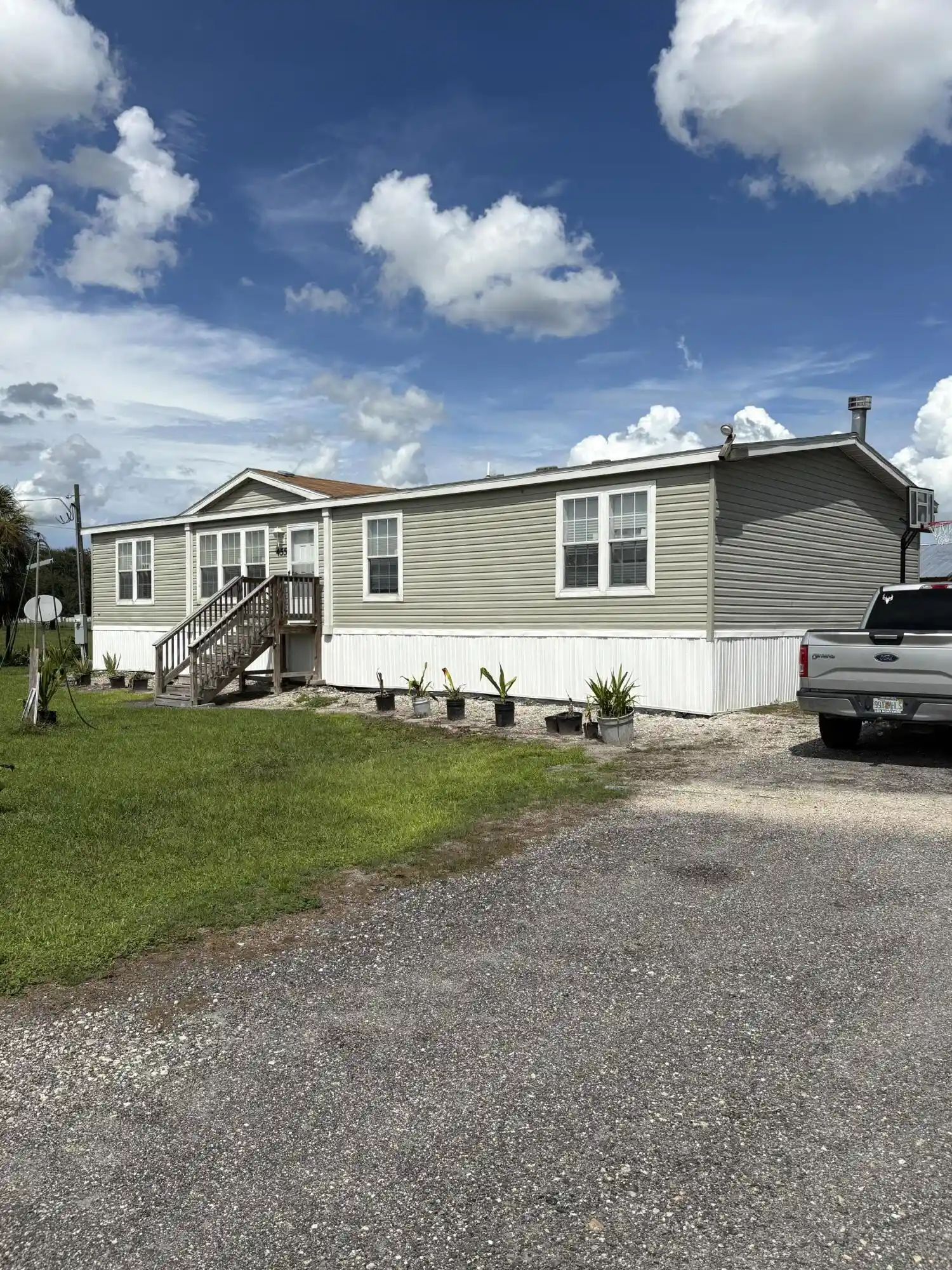 Single family home for sale at 455 N Datil St, Clewiston, FL 33440 | MLS# B26075820