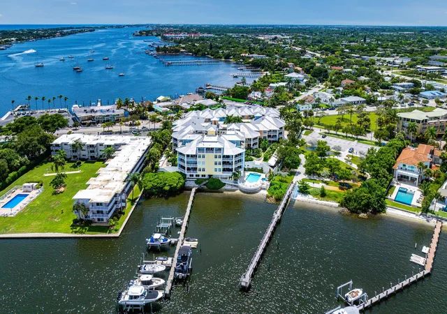 Photo 3 of Townhouse for sale at 305 E Ocean Ave #Th-7, Lantana, FL 33462 | MLS# B26075874 | Listing updated on 2026-10-10