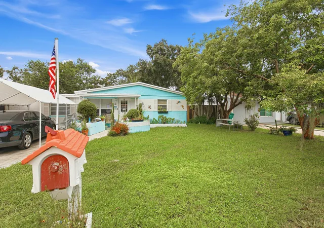 Photo 3 of Single family home for sale at 4269 Sw 50th Street, Fort Lauderdale, FL 33314 | MLS# B26076114 | Listing updated on 2026-10-01
