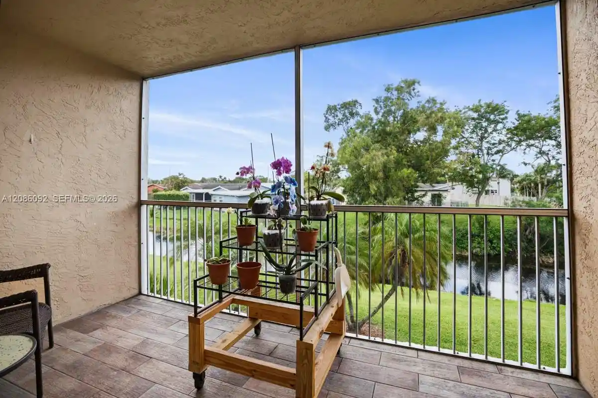 6870 Royal Palm Blvd, 6870 Royal Palm Blvd, Margate, FL 33063
