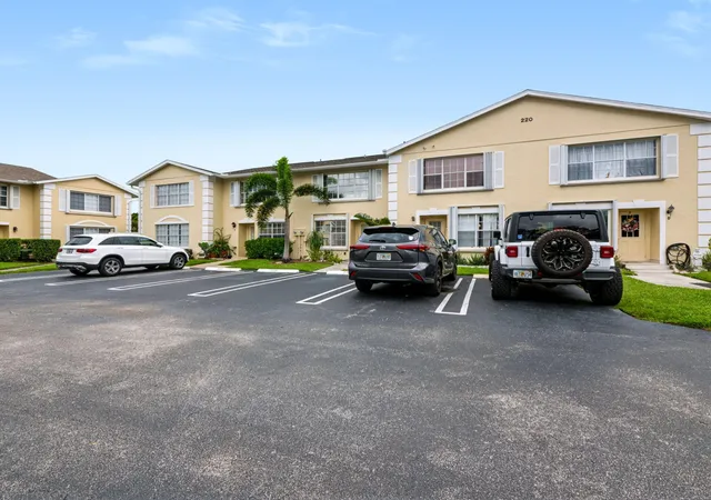 Photo 3 of Townhouse for sale at 220 Foxtail Dr #G, Greenacres, FL 33415 | MLS# B26076137 | Listing updated on 2026-10-10