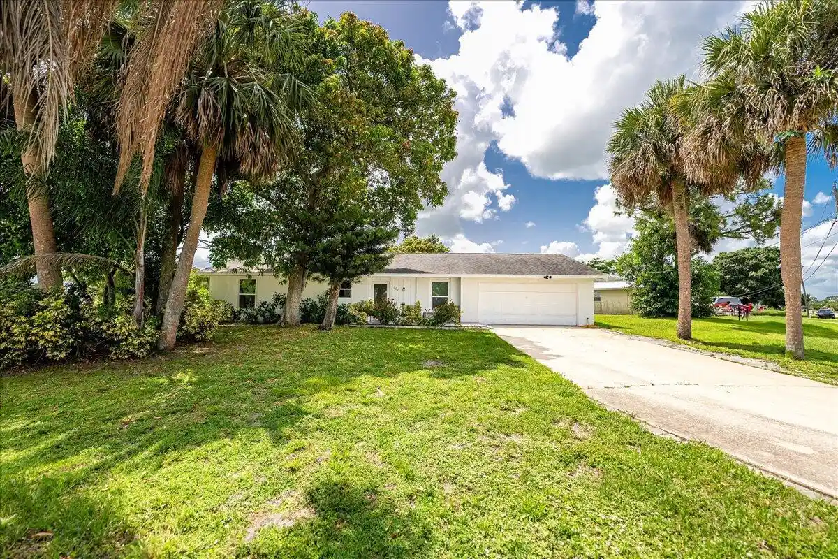 Photo 1 of Single family home for sale at 300 Sw Prima Vista Blvd, Port Saint Lucie, FL 34953 | MLS# B26076212 | Listing updated on 2026-10-27