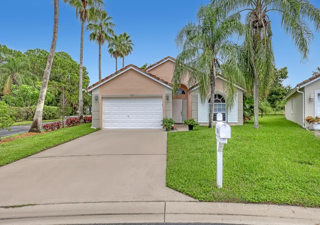 Photo 3 of Single family home for sale at 1784 Barnstable Rd, Wellington, FL 33414 | MLS# B26076225 | Listing updated on 2026-10-10