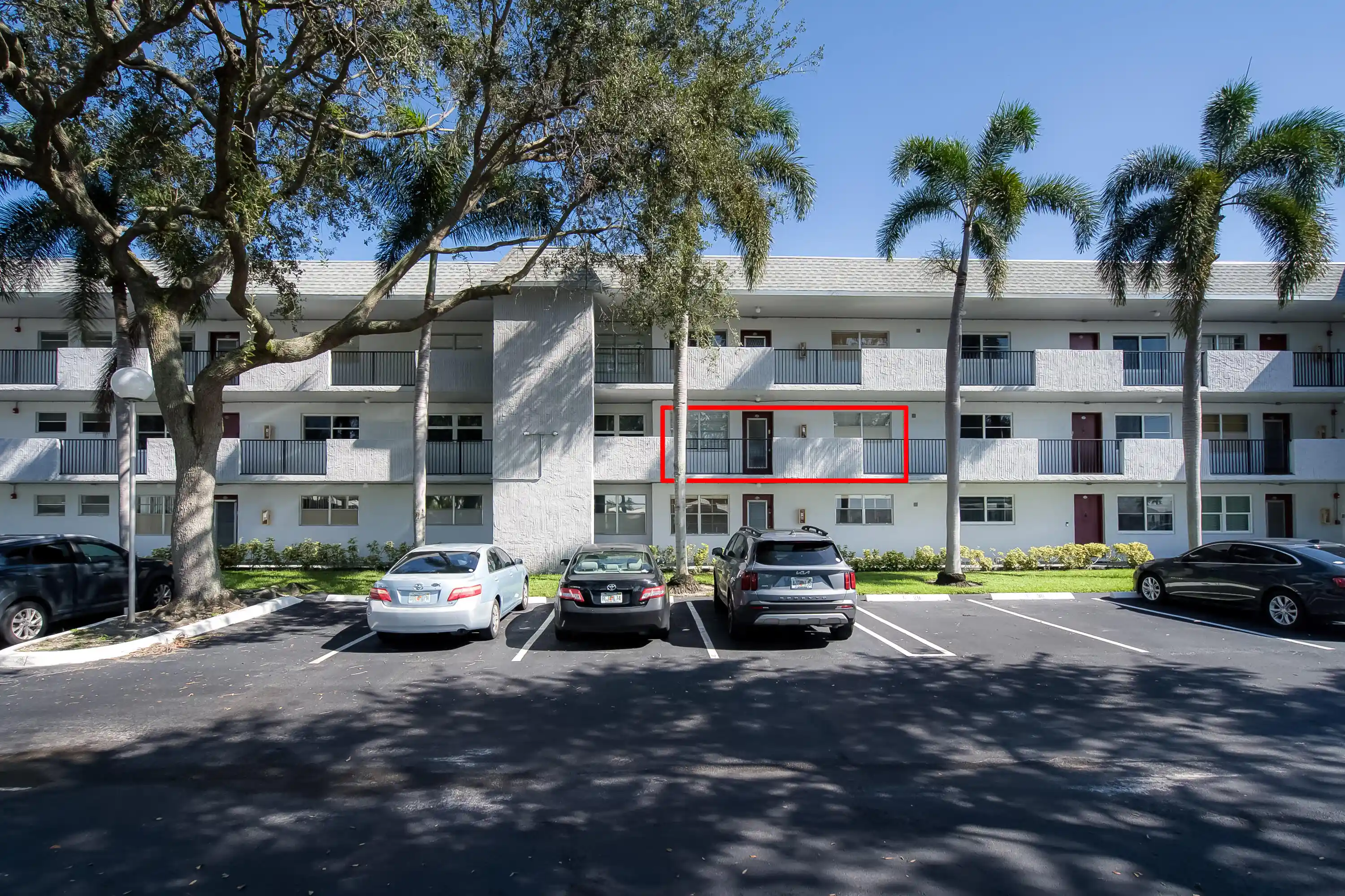 Listing Photo 1 - Condo for sale in 8305 Nw 61St St located at 8305 Nw 61St St, Tamarac, FL 33321 - Unit #C211